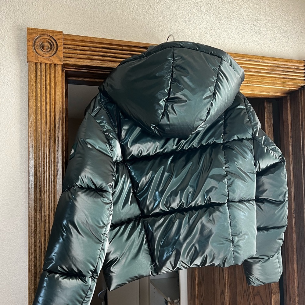 Green Alo puffer
